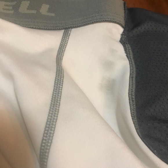 Russell Intergrated 5 Pad Football Girdle Preowned No Size Tags; See Mea… - Picture 5 of 5